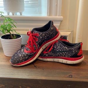 Men’s Size 10 Nike Free 4.0 Running Shoes